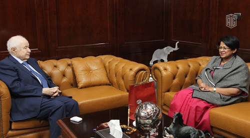 Abu-Ghazaleh and Sri Lanka’s Ambassador to Jordan Discuss Means of Economic Cooperation Development